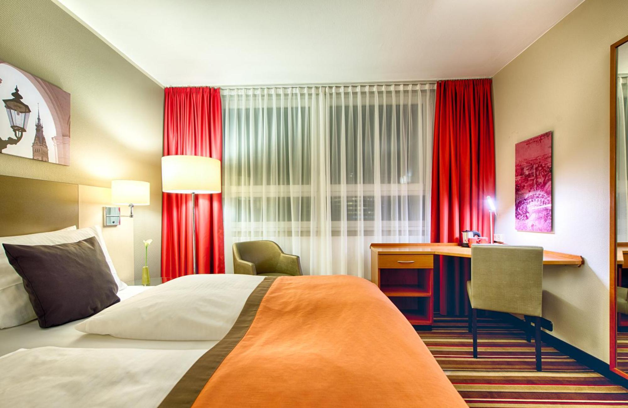 Leonardo Hotel Hamburg City Nord Exterior foto